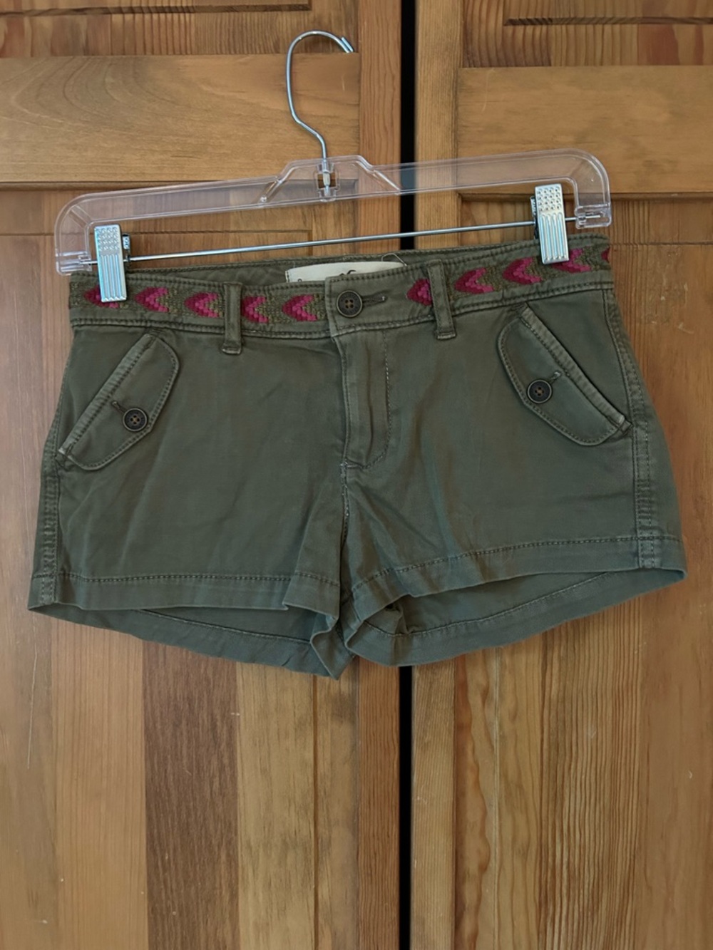 Y2K Hollister Olive Green Cargo Shorts with Pink Waist Embroidery